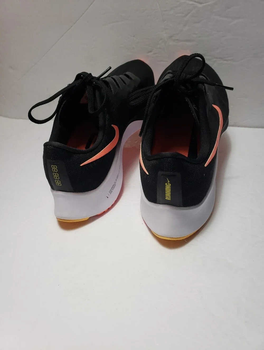 NIKE Air Zoom Pegasus 37 Black/Bright Men's Sneakers Size 9.5 (27.5 Cms)
